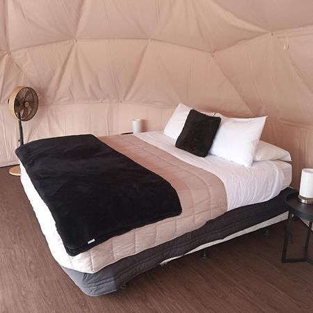 Oakridge Glamping Hotel Rotorua Buitenkant foto